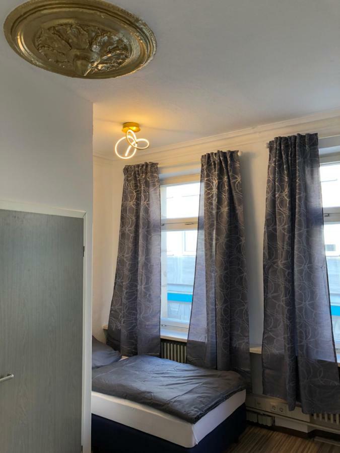 Downtown City - Privaterooms เฟือร์ท ภายนอก รูปภาพ