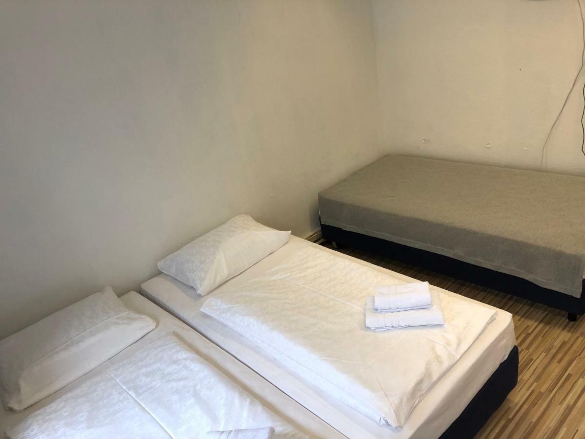 Downtown City - Privaterooms เฟือร์ท ภายนอก รูปภาพ
